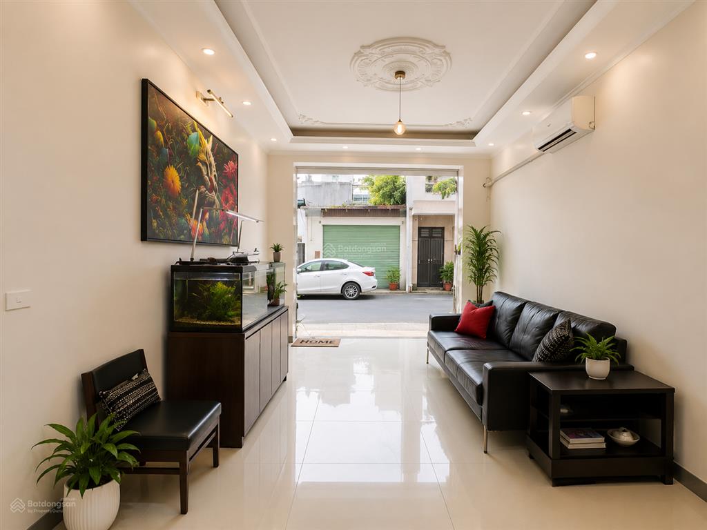Bán nhà võ chí công phân lô vỉa hè, gara ô tô 42 m2 7 tầng thang máy 18,x tỷ, 0948 031 ***