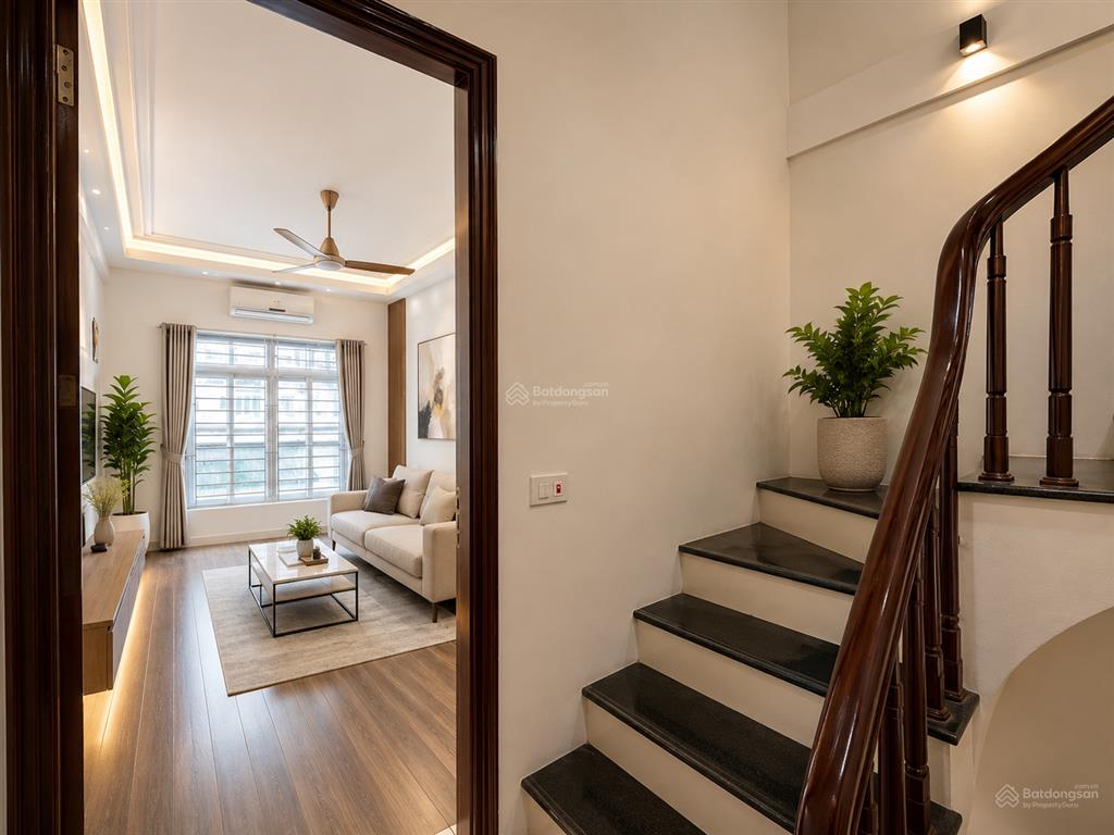 Bán nhà phú diễn, văn tiến dũng, 35m2, 4 tầng ngõ nông, ô tô, kd chỉ 7 tỷ, không qh 0948 031 ***
