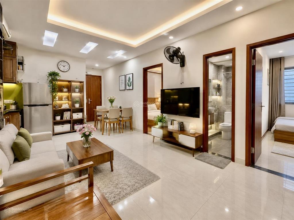 Chỉ 2 tỷ sở hữu ngay căn ccmn thang máy 55 m2 2 ngủ 2 wc có ban công ngõ 42 xuân đỉnh 0948 031 ***