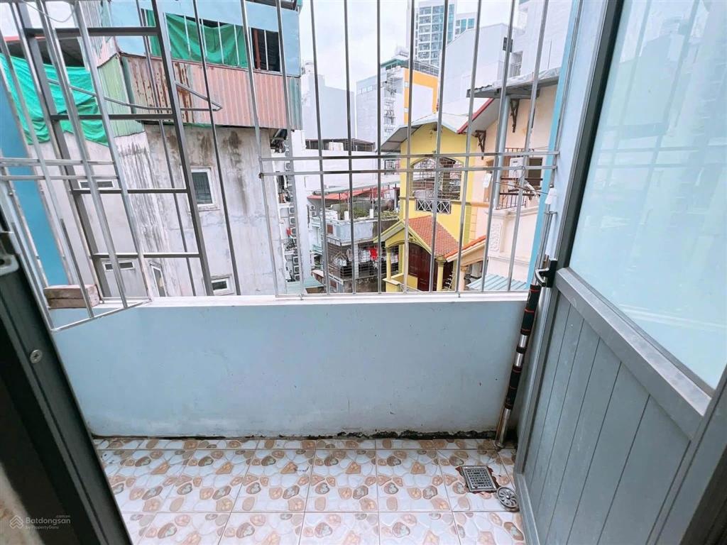 Bán nhà cổ nhuế 31 m2 x3 tầng mt 5.9 m sổ đỏ không qh chỉ hơn 4 tỷ, 0948 031 ***