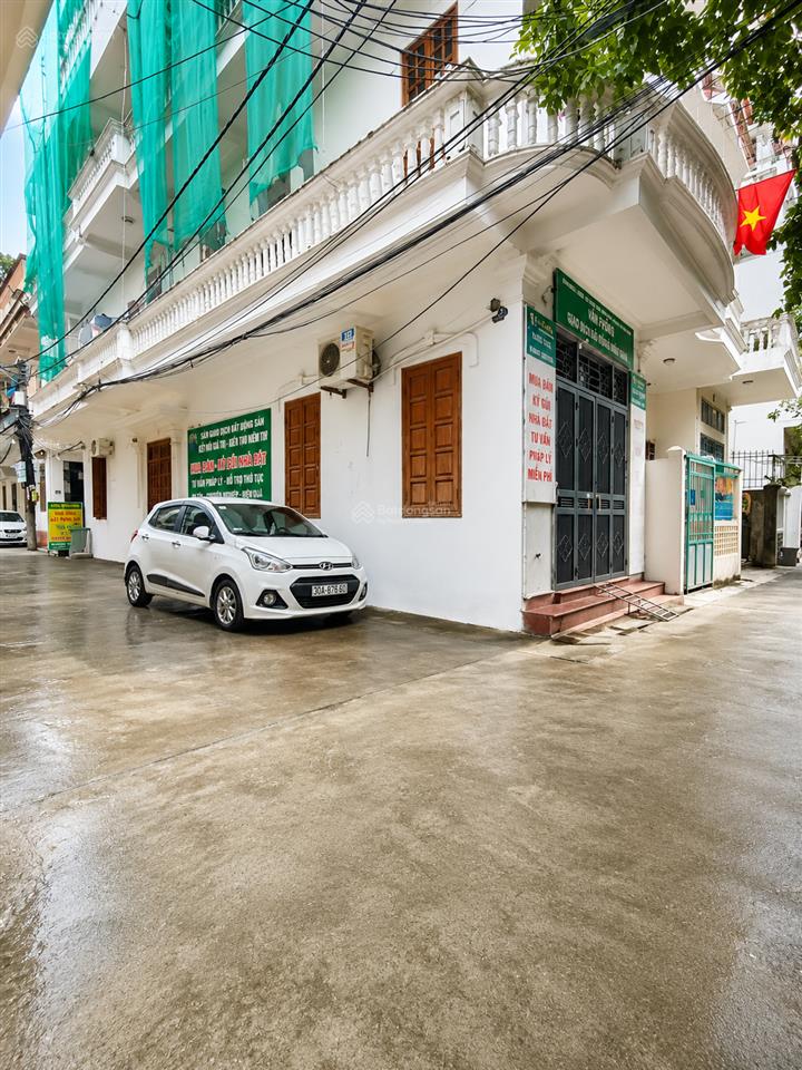 Bán nhà phân lô cán bộ ngay trường công nghiệp 52 m2 x 4 tầng lô góc, ô tô chỉ 7. x tỷ 0948 031 ***