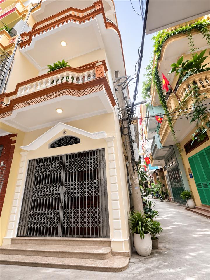 Bán nhà phân lô cán bộ ngay trường công nghiệp 52 m2 x 4 tầng lô góc, ô tô chỉ 7. x tỷ 0948 031 ***