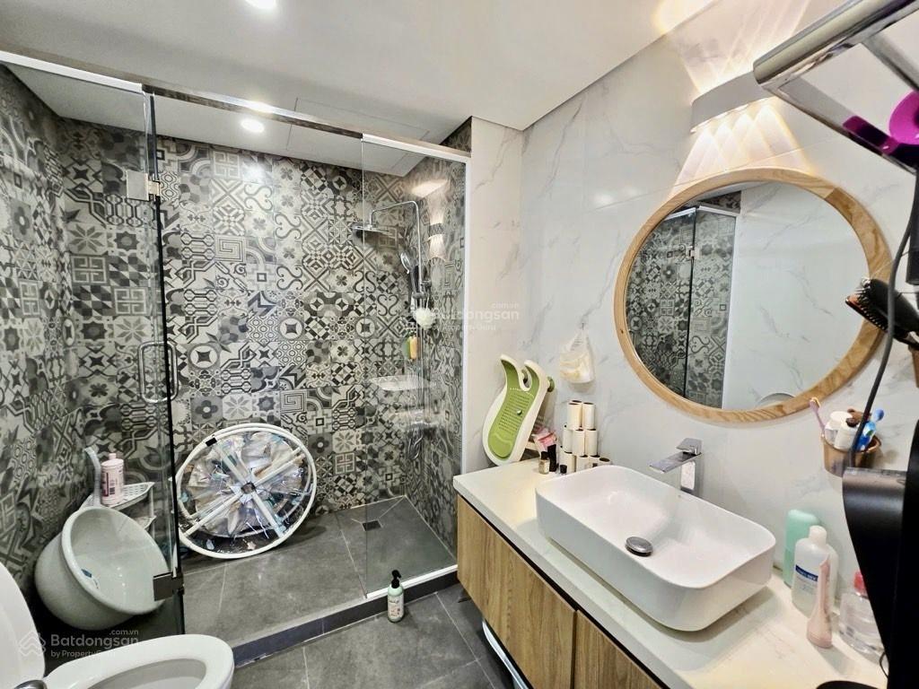 Bán căn hộ cao cấp vườn đào view cầu nhật tân 128m2 3 ngủ full nội thất chỉ 9,x tỷ 0948 031 ***