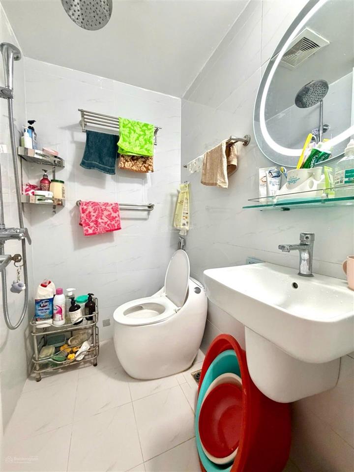 Bán chung cư ngõ 603 lạc long quân 38 m2 full nội thất, thang máy, bảo vệ chỉ 1.63 tỷ 0948 031 ***