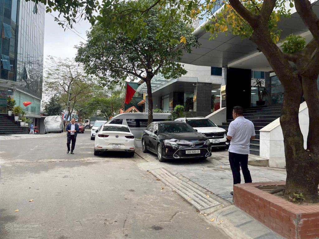 Bán đất phân lô cuối hồ tùng mậu, vỉa hè ô tô dừng đỗ ngày đêm, kd đỉnh, 150m2, 3x tỷ. 0978 996 ***