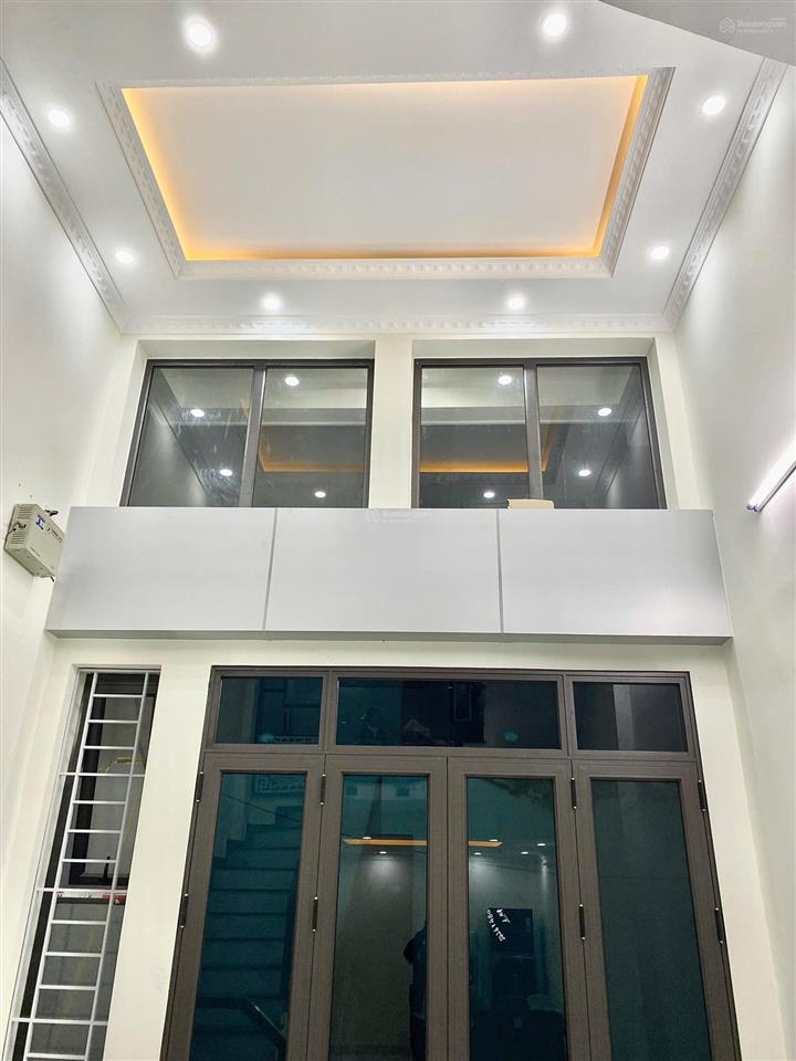 Bán nhà yên sở 45m2 7,2 tỷ vị trí đẹp. gần công viên yên sở