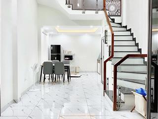 Bán nhà yên sở 45m2 7,2 tỷ vị trí đẹp. gần công viên yên sở