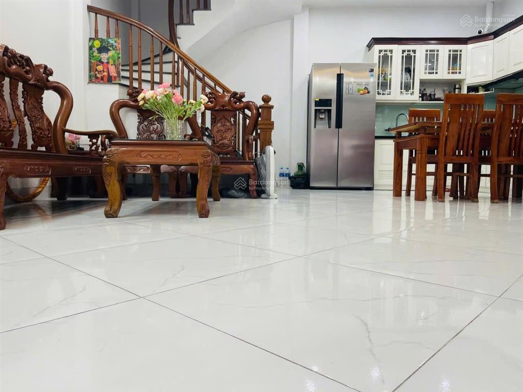 Nhà riêng quỳnh đô ( cũ ) đại thanh 40m, giá 6,35 tỷ chính chủ, giao dịch nhanh