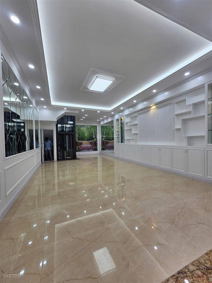 Bán nhà đối diện tái định cư quỳnh đô. ô tô ngủ trong nhà. 76,8m2 lô góc dân tự xây. chắc chắn