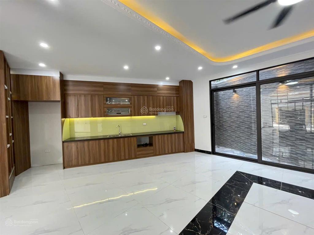 Biệt thự mini siêu phẩm ngay cửa ga ngọc hồi, vị trí vàng khó tìm. chính chủ 60m2. 6 tầng