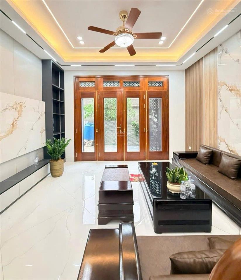 Bán lô đất ô tô 50m2 đường ô tô rộng 4m. trường cấp 3 đông mỹ thanh trì hn 6. x tỷ