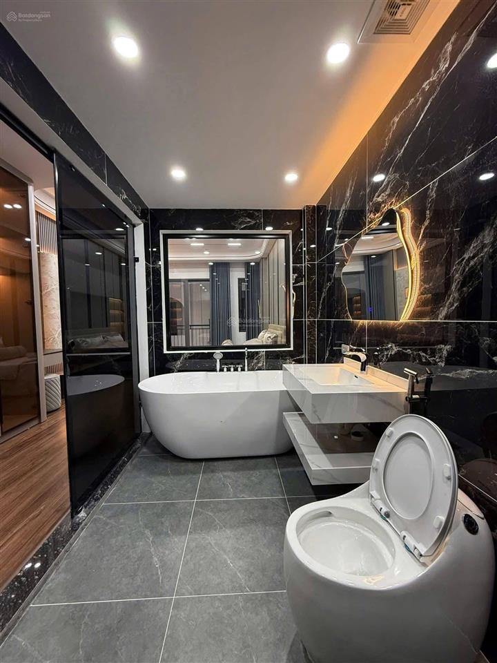 Bán nhà riêng tại tứ hiệp thanh trì hà nội. 40m2 6tầng thang máy. ô tô đỗ cửa.