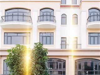 Shophouse sân vườn 2 mặt tiền đối diện 30 tòa chung cư, giá chỉ 15 tỷ