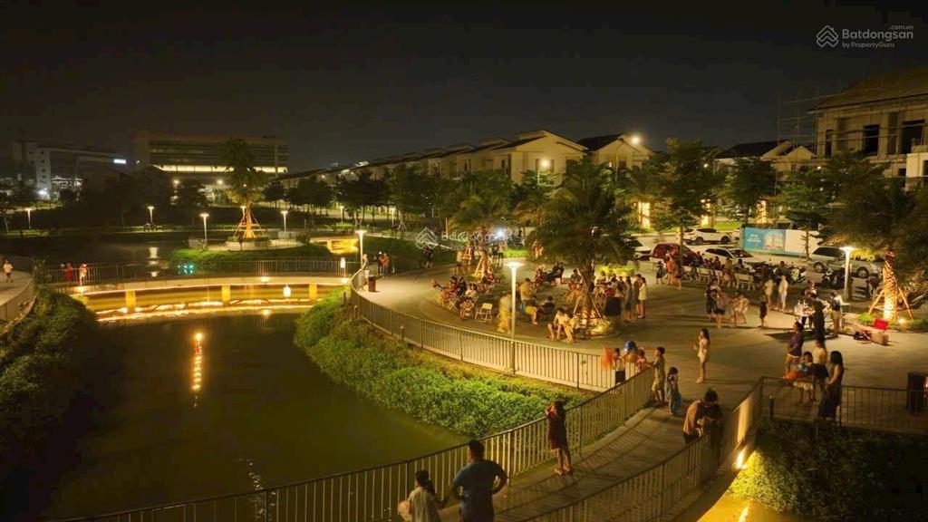 Sở hữu căn biệt thự góc view sông cách long biên hn 6km. ký trực tiếp cđt. ân hạn 2 năm. ck 10%.