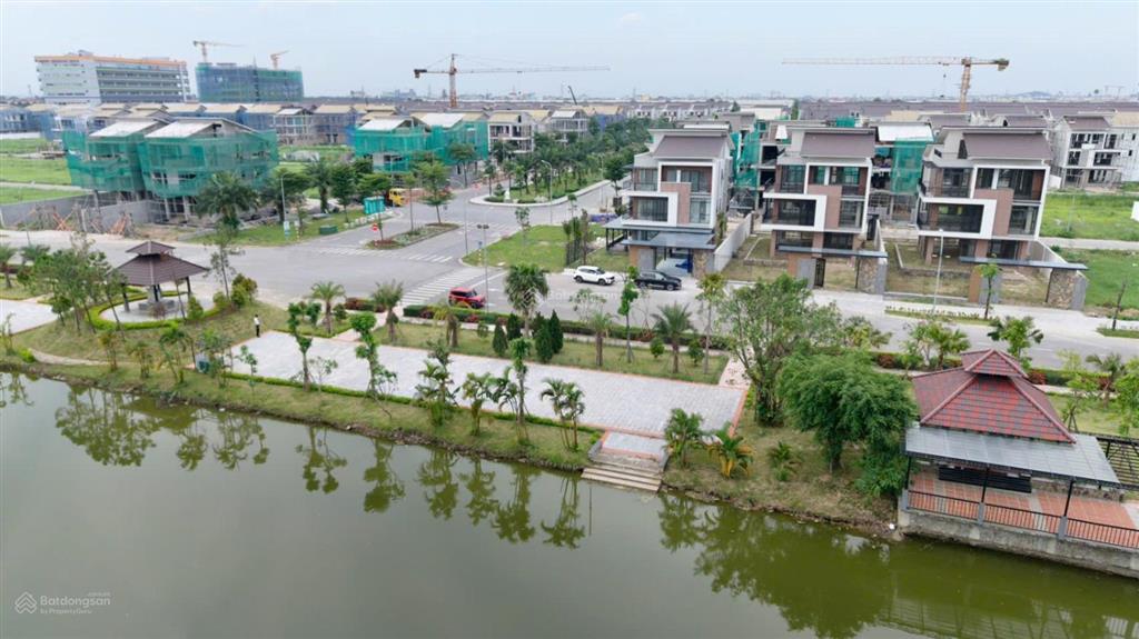 Sở hữu ngay căn góc biệt thự giá cđt. ân hạn gốc lãi 2 năm. chiết khấu 10 %. chỉ từ 5,x tỷ cạnh hn