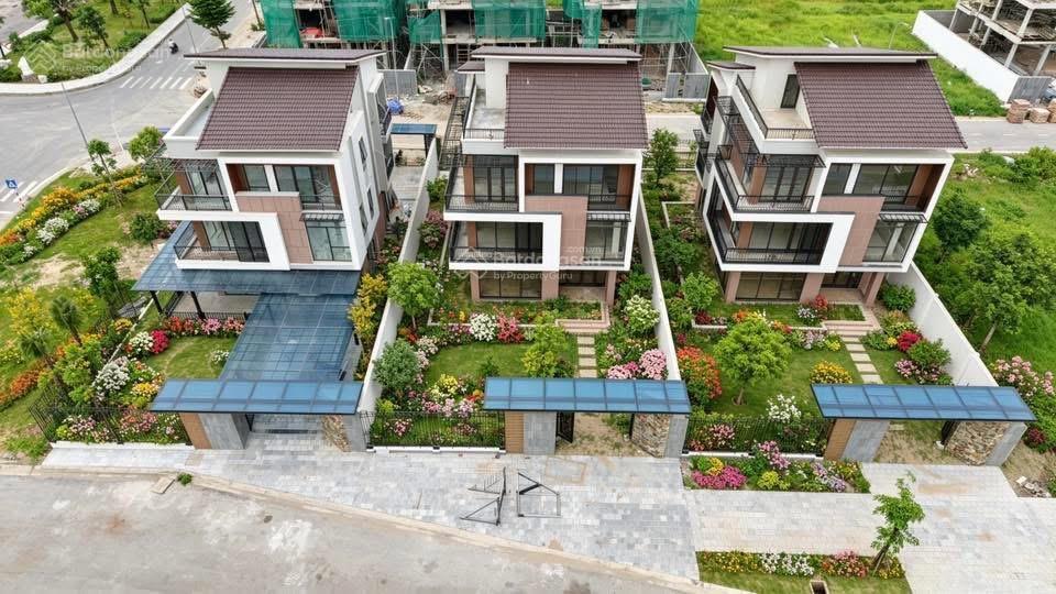 Hiếm có 1 căn góc biệt thự giá cđt cách long biên hn 6km. ck 10%. ân hạn gốc lãi 24 tháng.