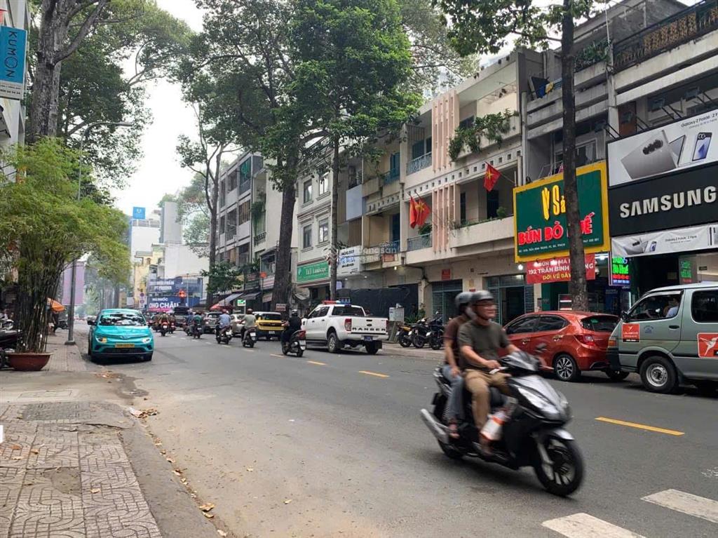 Cc cần bán nhà góc 2 mt trần hưng đạo quận 5  dt 8 x 18m đang cho thuê 195tr/tháng 5 tầng