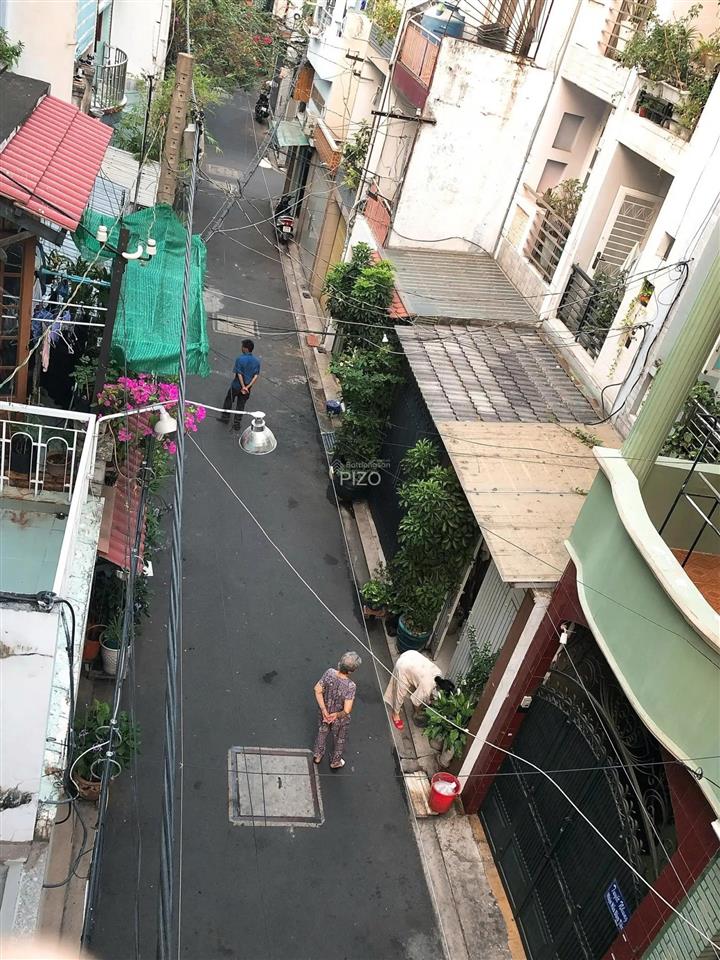 Gía chỉ 8.2 tỷ .huỳnh văn bánh, p. 14, q. phú nhuận  dt 3.5x13.4m  cn 45.2m2  kc 3t