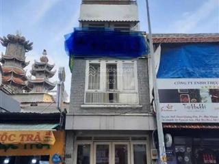 Gía chỉ 8 tỷ mặt tiền thích quảng đức, p5, phú nhuận  dt 3.1(3.15)x8.5m  cn 25.2m2  kc l2tst