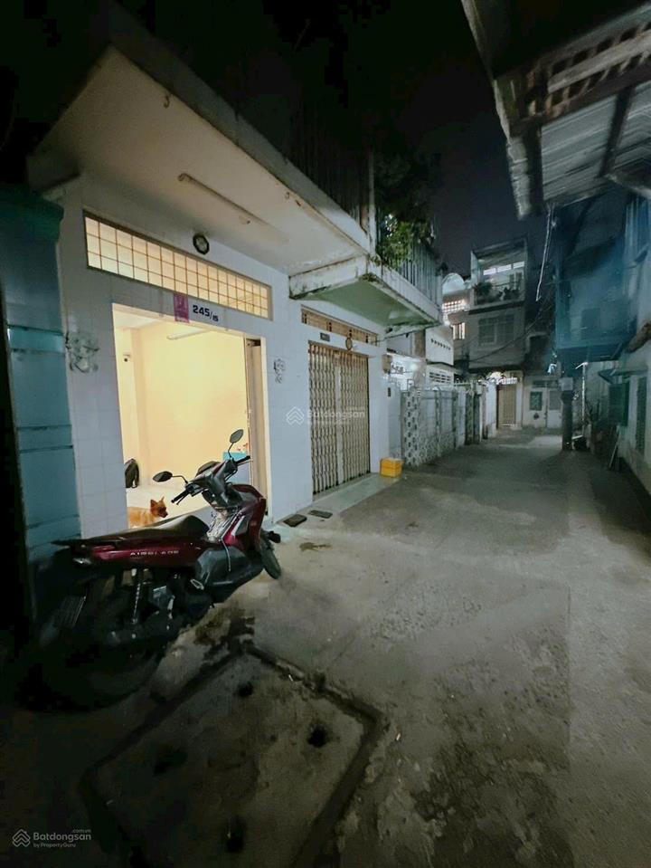 Bán nhà q1  gía chỉ 7.3tỷ 68m2. hẻm 5m võ văn kiệt, quận 1 p. cô giang