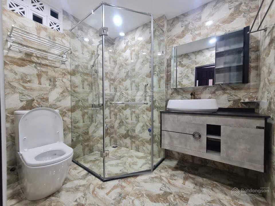 Cho thuê nhà nguyễn khang có hầm + thang máy 60m x 6t chỉ  kinh doanh tốt35tr
