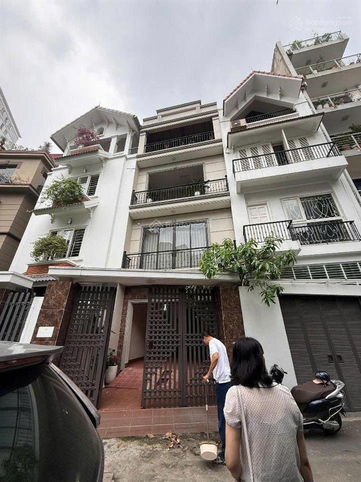 Chính chủ cho thuê nhà phân lô nguỵ như kon tum  nguyễn huy tưởng, 60m2x5t oto đỗ cửa, 18tr