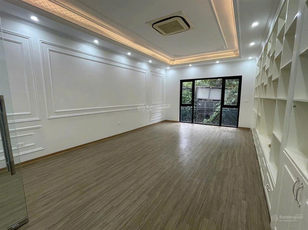 Cho thuê nhà thang máy ô tô đỗ cửa kinh doanh, văn phòng cực đỉnh khu ba đình  32tr