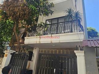 Cho thuê nhà nguyễn chí thanh  láng  đống đa  ô tô đỗ cửa  kinh doanh kết hợp ở  15tr
