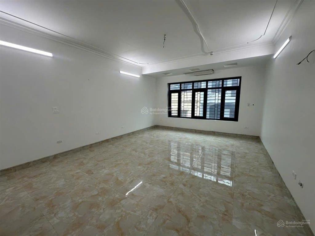 Cho thuê nhà yên hòa  cầu giấy  80m  6t  thang máy  kinh doanh văn phòng cực hợp  32tr