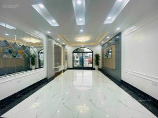 Cho thuê nhà nam trung yên 95m2, 4 tầng  lô góc  thang máy  40tr/th  kinh doanh đỉnh