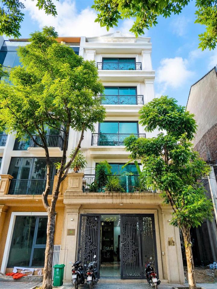 Cho thuê nhà tôn đức thắnghào namđống đa ở kết hợp văn phòng cực đẹp  19tr
