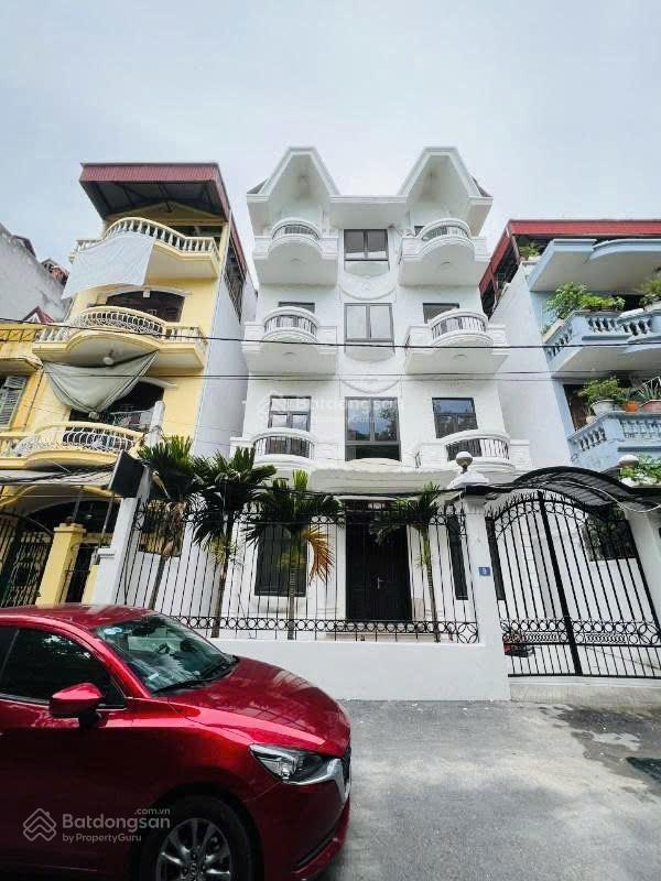Cho thuê nhà phân lô đỗ quang  nguyễn thị định  yên hòa 55m2 5 tầng, ô tô đỗ ngày đêm, 20tr/t