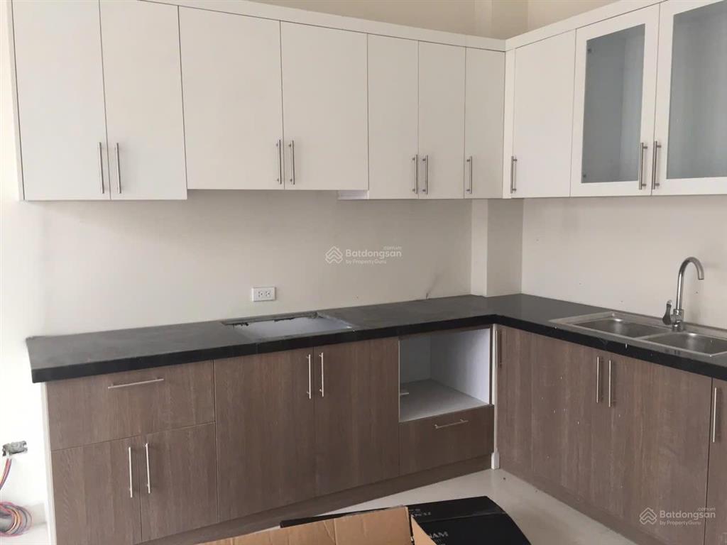 Cho thuê nhà lạc long quânvõ chí côngxuân la tây hồ 70m2 5 tầng, 2 mặt tiền ôtô, thang máy, 26tr