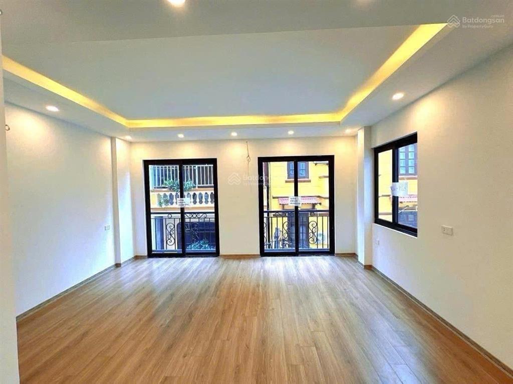 Cho thuê tòa nhà đỗ quang nguyễn thị định 70m², 7 tầng 1 hầm, thang máy, pccc, mới toanh