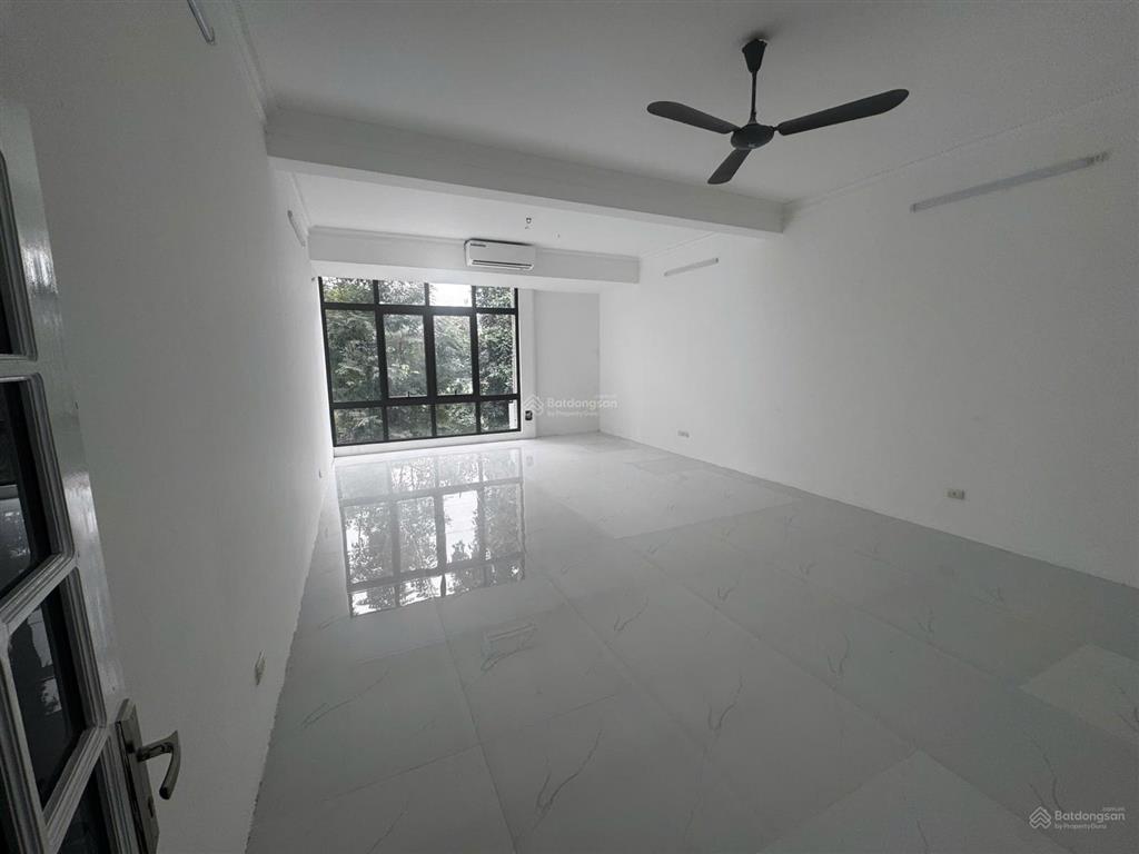 Cho thuê tòa nhà đỗ quang nguyễn thị định 70m², 7 tầng 1 hầm, thang máy, pccc, mới toanh