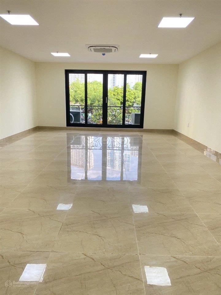 Cho thuê nhà văn cao, đội cấn, vạn phúc, ô tô đỗ cửa, 80m, 5t, kinh doanh kết hợp ở, 22tr