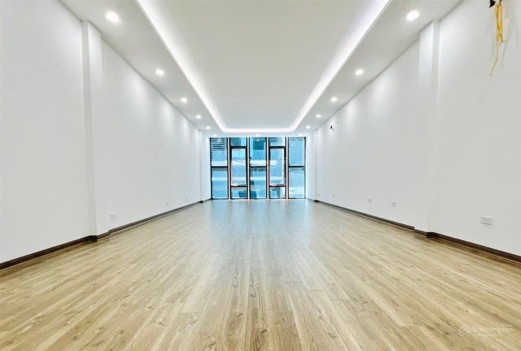 Cho thuê nhà trung kính  80m2  6t  thông sàn  ô tô đỗ cửa  phù hợp văn phòng, kinh doanh