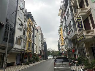Bán đất tại lạc long quân, tây hồ dt 68m2, mặt tiền 6m, vỉa hè 3 ô tô tránh