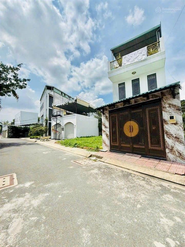 Siêu phẩm, ngay sát phạm văn đồng, 65m2, gpxd 4 tầng, khu phân lô đồng bộ, dân trí cao, nhỉnh 6 tỷ