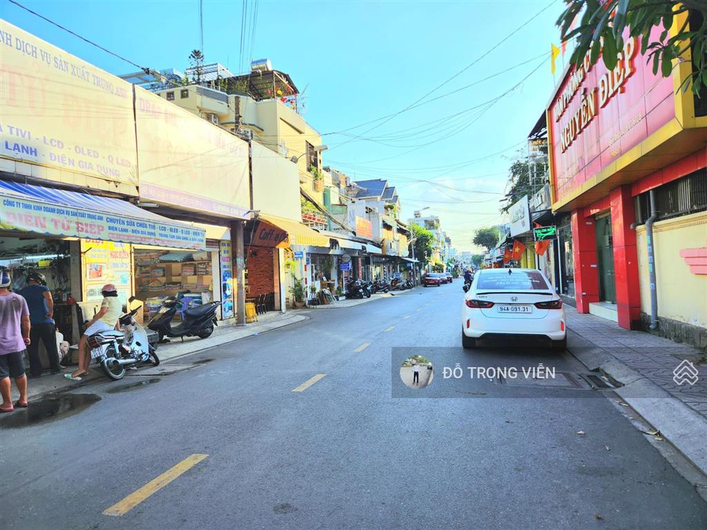 Đất mặt tiền đường  khu kiến thiết  ngay thcs hoa lư