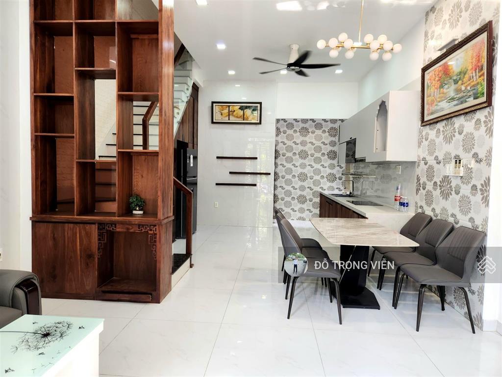 Nhà mới 3 tầng full nội thất, đường nhánh đặng văn bi  phường trường thọ