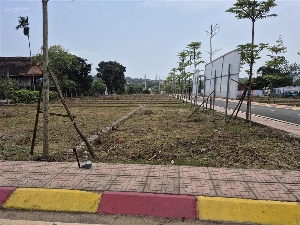 Phú cát 2x tỷ sở hữu 100m² full thổ, đất gần cnc hòa lạc! ra ql21 chỉ vài trăm mét