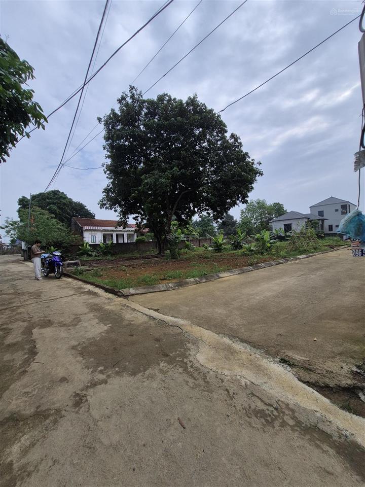 Dưới 2 tỷ săn đất hòa lạc full thổ cư gần trục đh09 không còn nhiều