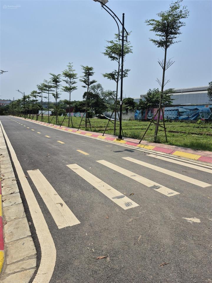 Đất phú cát giá 28tr/m2 vị trí đẹp sát ql21 mở rộng 80m  chợ long phú  trung tâm lõi dân cư