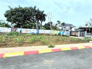 Hòa lạc bán nhanh lô đất 100m2 xã phú cát 2x tỉ.
