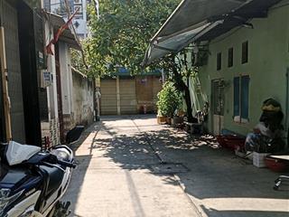 Nhà 2 tầng, 4x13m, nhỉnh 5tỷ, hxh 6m,bình trị đông , quận bình tân