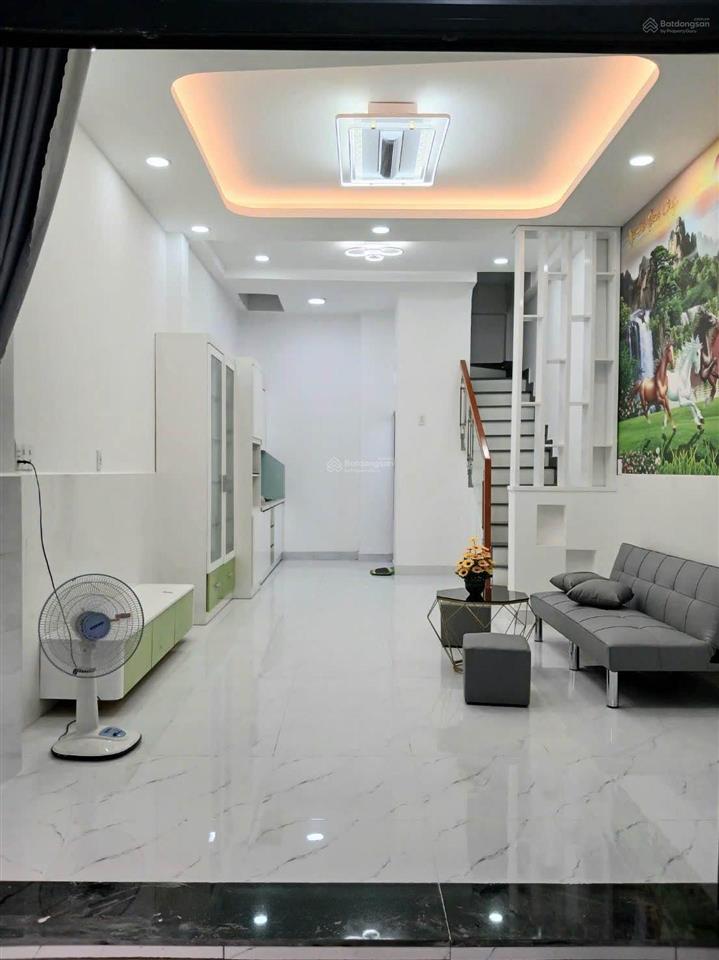 Bán gấp mặt tiền kd nhà 2 tầng  4x12.5m  chỉ 5tỷ15 bình hưng hoà bình tân