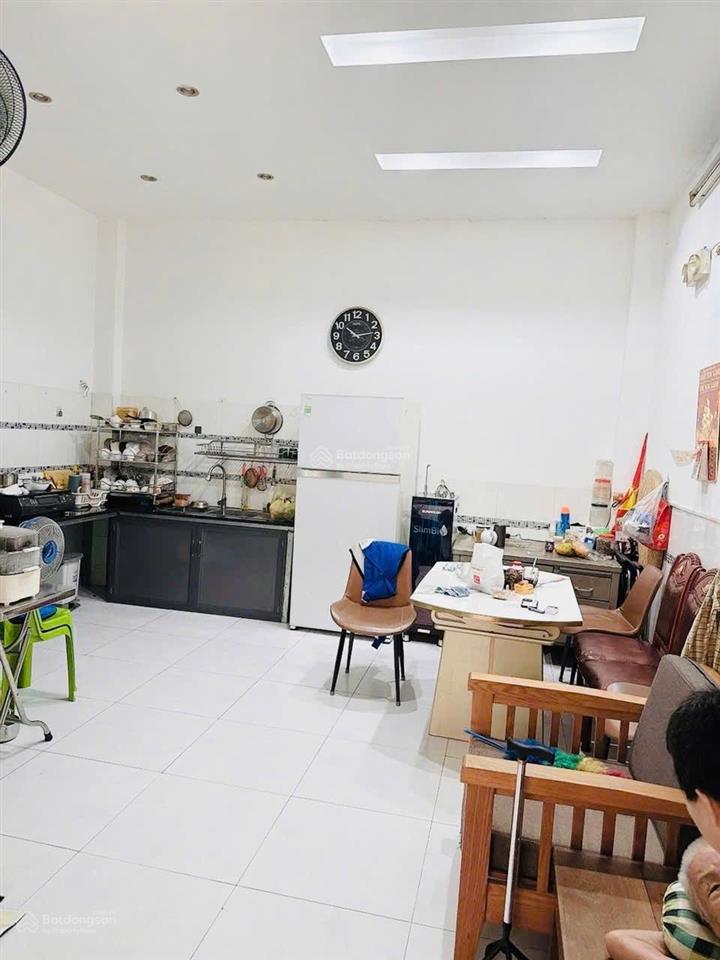 Hẻm oto  hương lộ 2  ngã tư bốn xã  bình tân
5 x 12 ( 3 tầng) giá nhỉnh 6 tỷ
