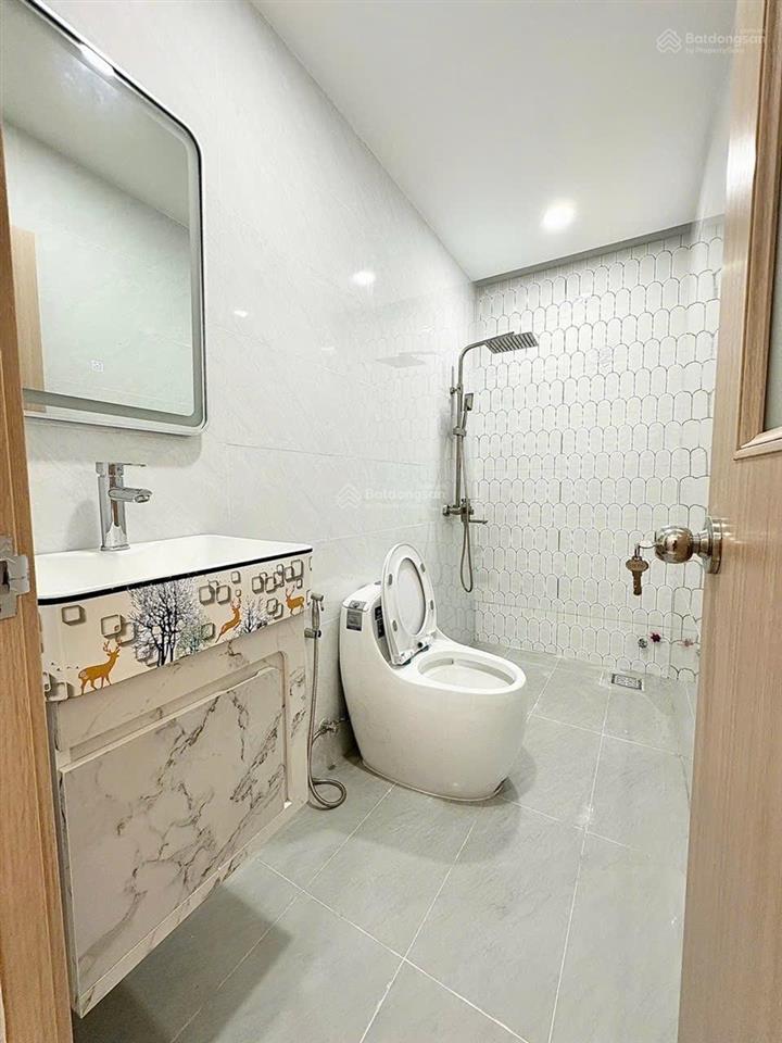 Nhà đẹp 4x16  nhỉnh 6 tỷ  âu cơ  quận tân phú