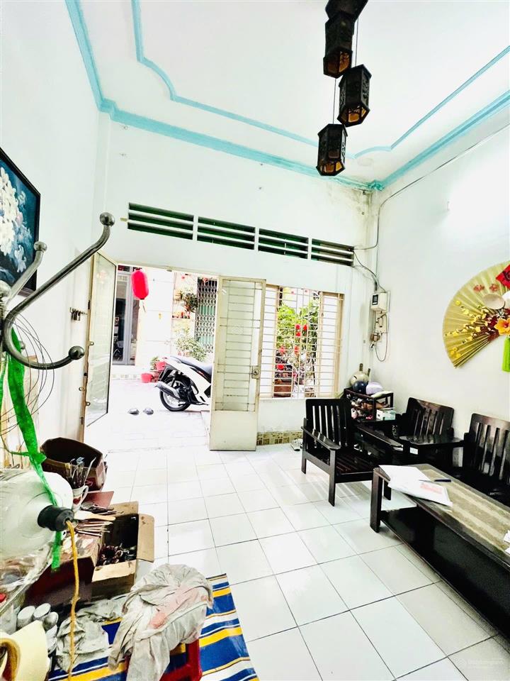 Đường nhựa tô hiệu  tân phú  4x10  giá 4 tỷ **